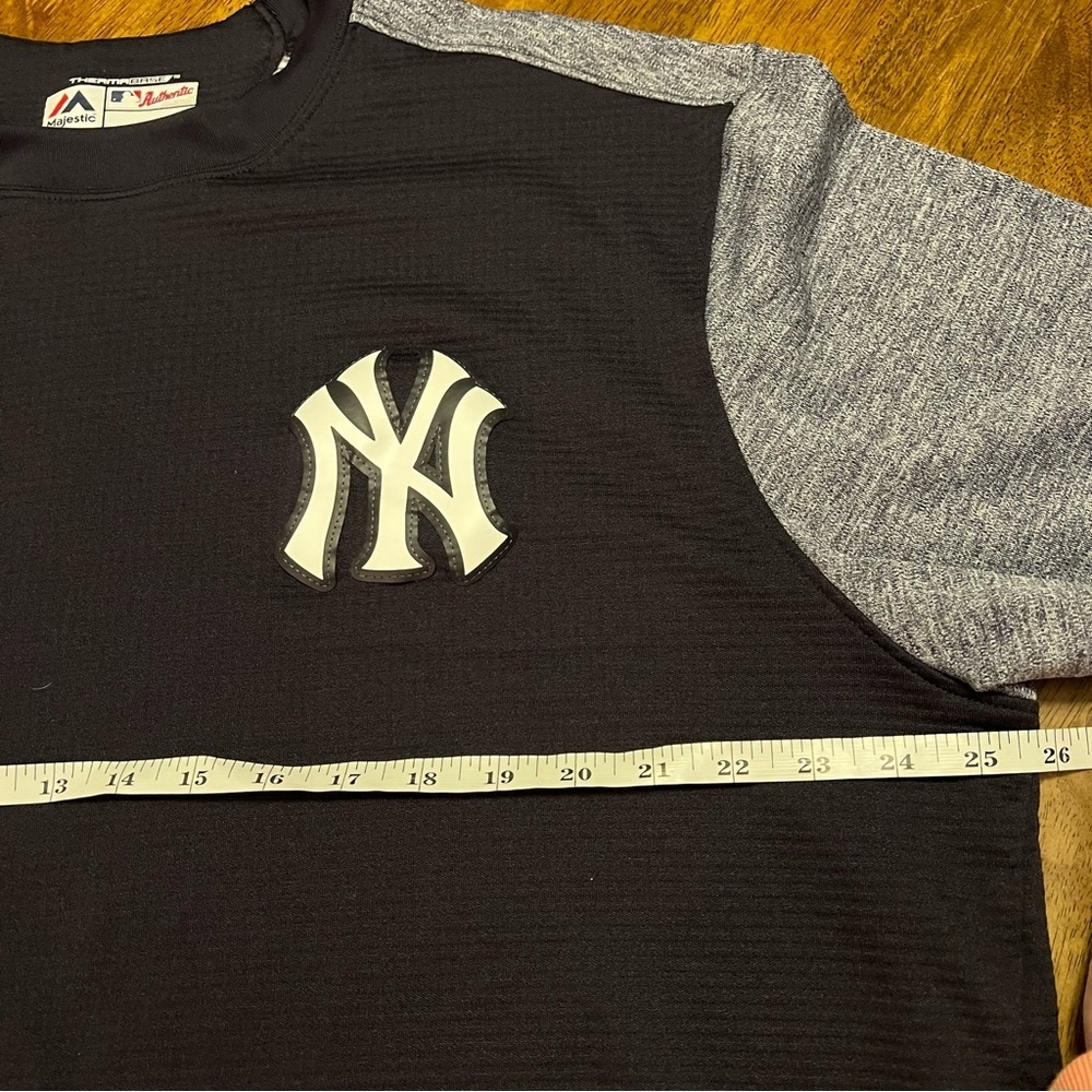 Majestic MLB Authentic ThermaBase New York Yankees Pullover On-Field Tech 2XL - Picture 6 of 15